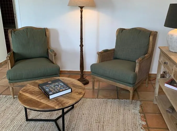 Bastide Sainte Anne Otel *