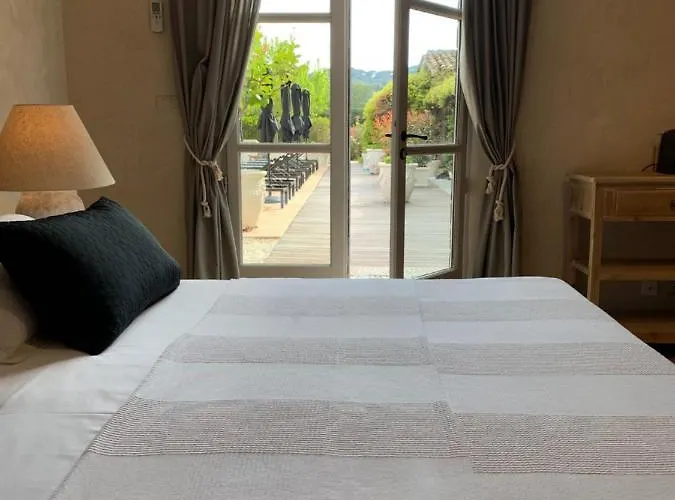 Otel Bastide Sainte Anne *