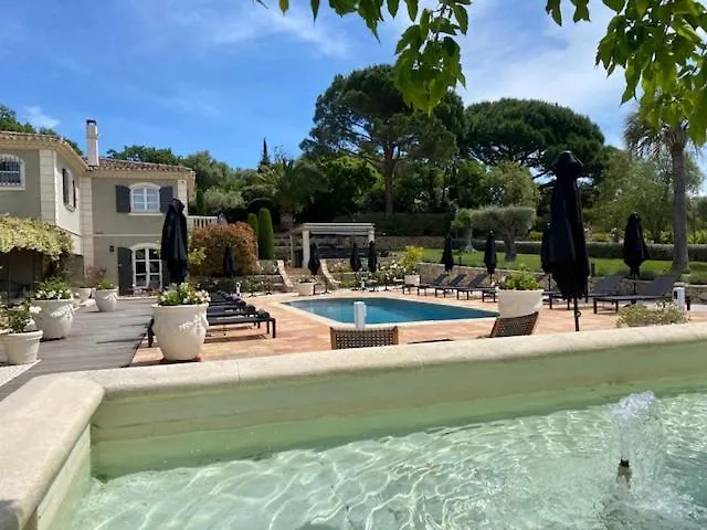 Otel Bastide Sainte Anne *