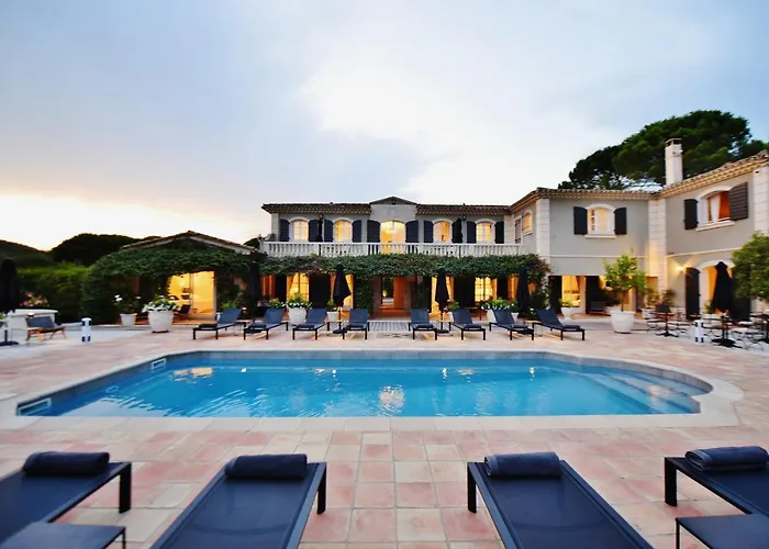 Bastide Sainte Anne Otel *